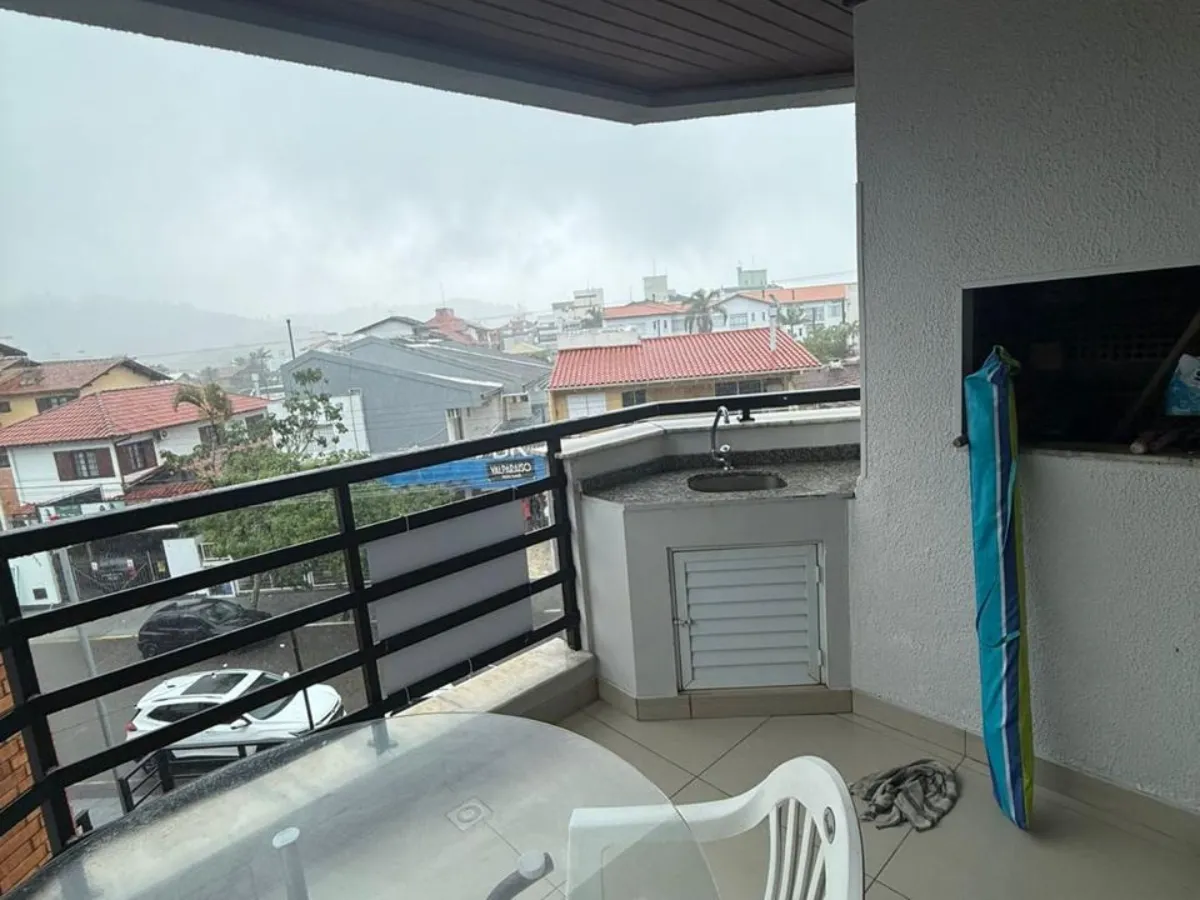Apartamento a 100 m del Mar — Centrinho de Canasvieiras — Canasvieiras